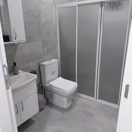 Отель Apolin House
